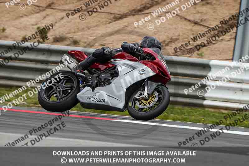 cadwell no limits trackday;cadwell park;cadwell park photographs;cadwell trackday photographs;enduro digital images;event digital images;eventdigitalimages;navarra;no limits trackdays;peter wileman photography;racing digital images;trackday digital images;trackday photos